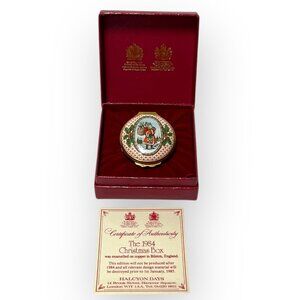 The 1984 Halcyon Days Christmas Trinket Box with Case and Cert Santa